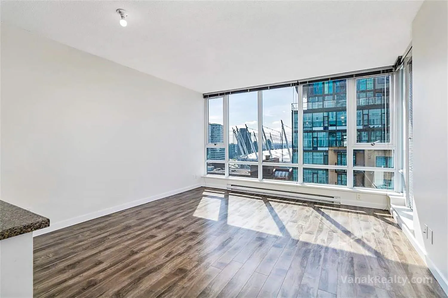 1 bed, 725 sqft, $3,490 — Photo 2