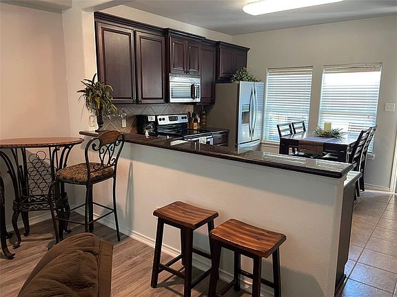 3rd image of 1707 Kemah Village Dr