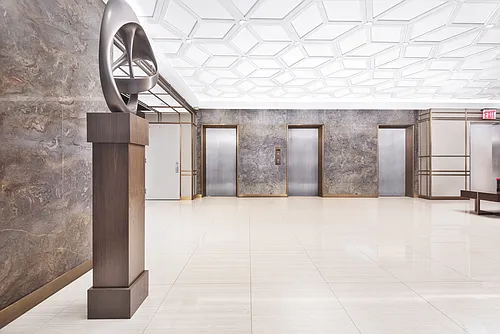30 Park Ave Photo 1