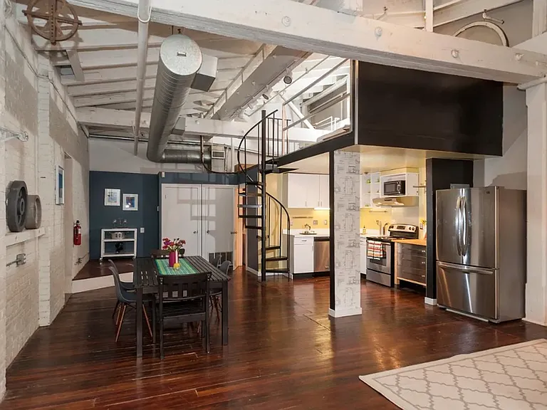 429 N 13th St #6D — Photo 2