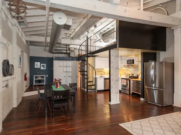 429 N 13th St APT 6D, Philadelphia, PA 19123