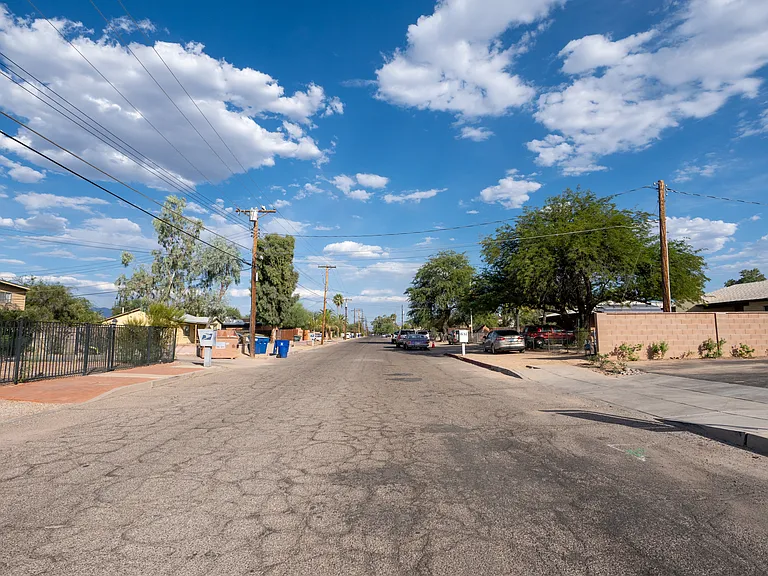 1620 E Hedrick Dr #1 — Photo 26