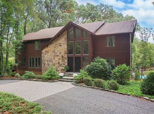 39 Parsonage Lot Rd, Lebanon, NJ 08833