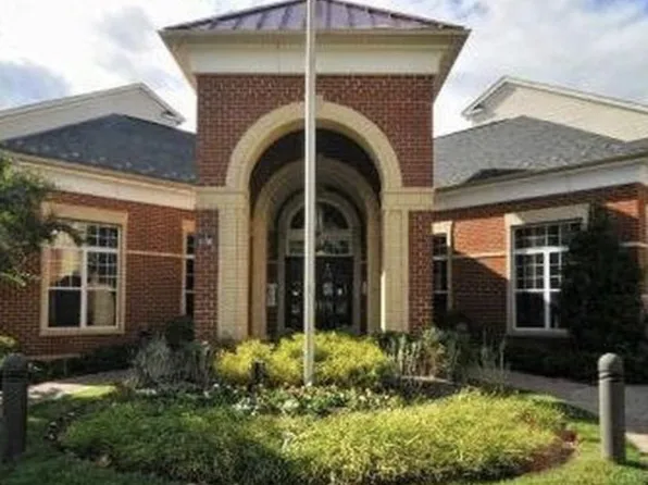 11377 Aristotle Dr #10304, Fairfax, VA 22030