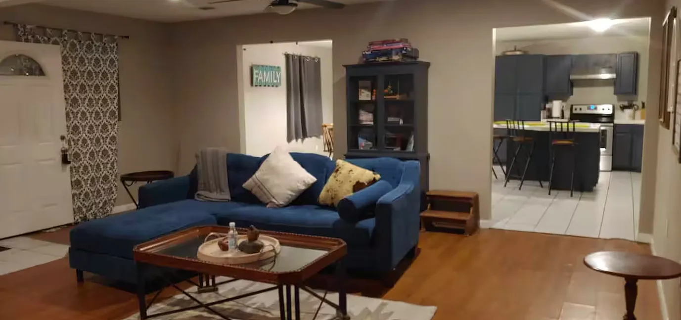 4 bed, $4,800 — Photo 4