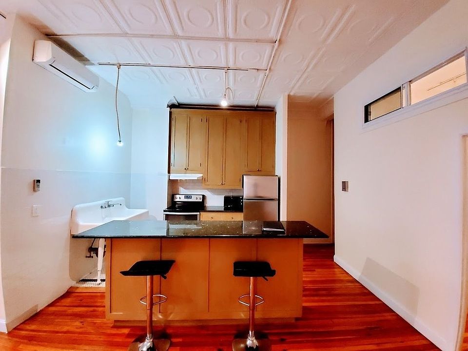 1st image of 23-07 Astoria Blvd #1
