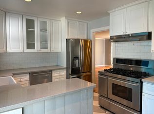 2717 Village Side Dr, Santa Rosa, CA 95405