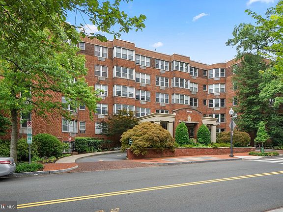 2nd image of 2500 Q St NW APT 524