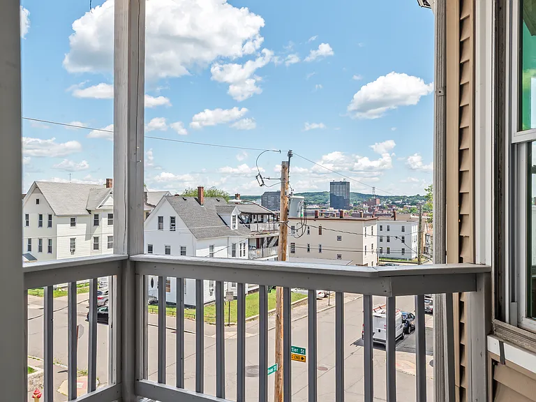174 Cartier St #3 — Photo 17