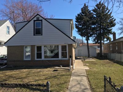 5297 N Northwest Hwy, Chicago, IL, 60630