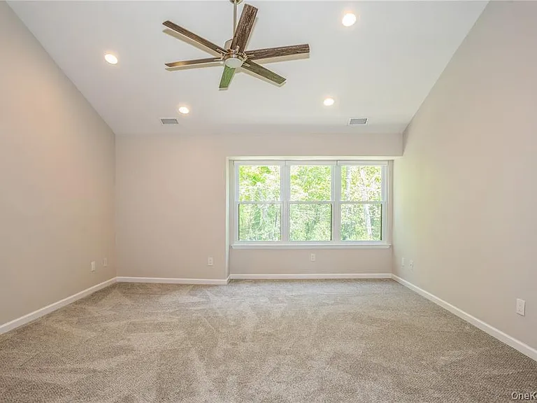9 N McConnell Ave — Photo 10
