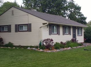 5100 Lynsue Ln, Waterford, MI 48327