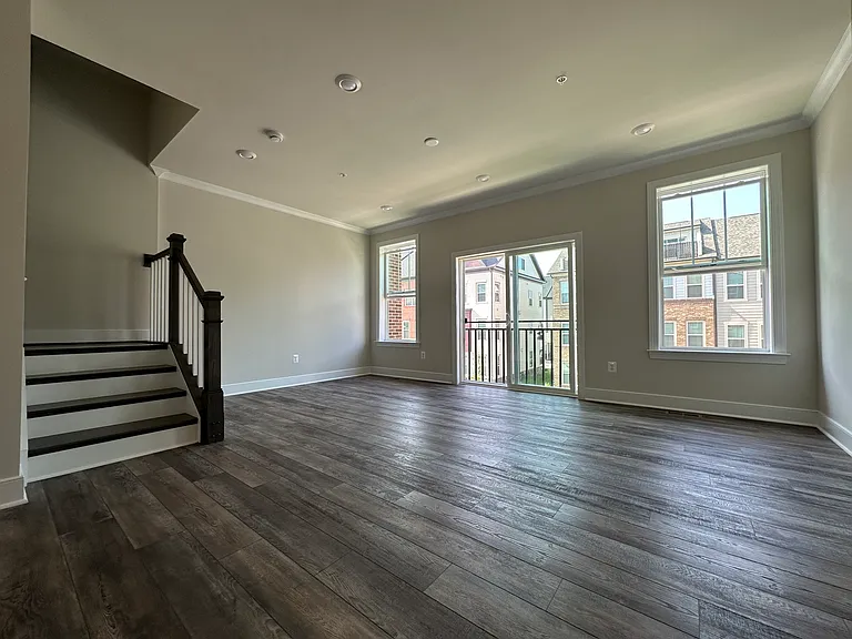 1218 Vermeer Ave — Photo 2