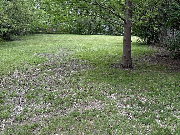 2nd image of 3880 Bennett Rd