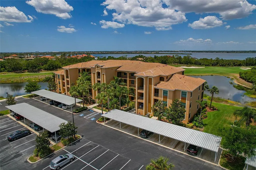 2 bed, 2.0 bath, 1156 sqft, $2,325 — Photo 2
