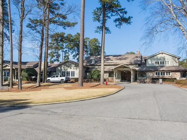 302 Edinburgh Dr, Cary, NC 27511