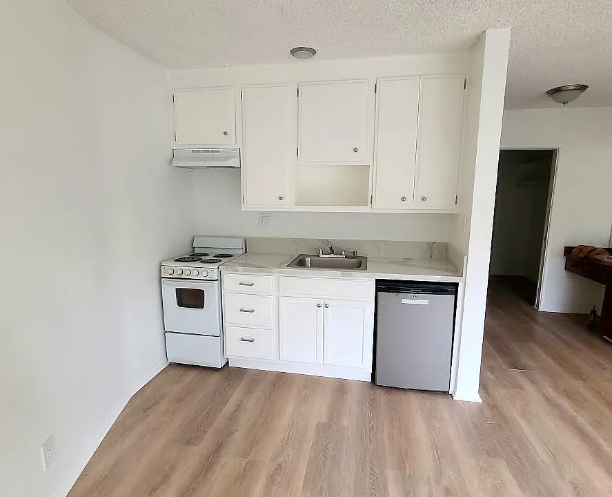 5555 W 8th St #102