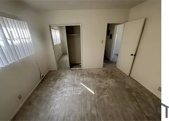 1435 W 105th St #10 — Photo 13