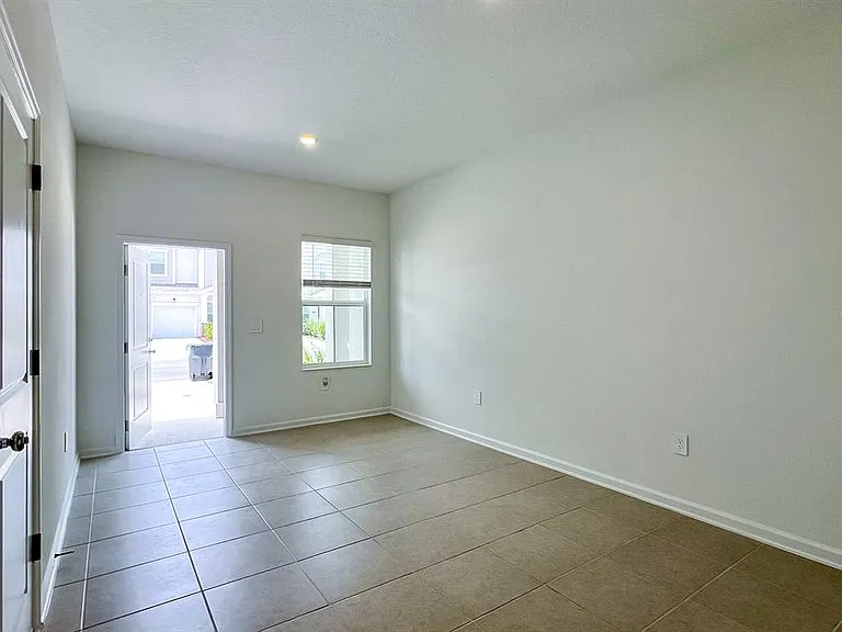 2607 Skyline Loop — Photo 9