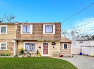151 Crosby Ave, Edison, NJ 08817