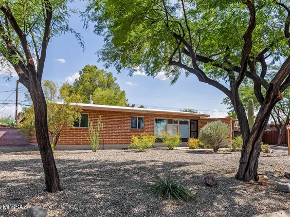 7438 E Calle La Vega, Tucson, AZ 85710