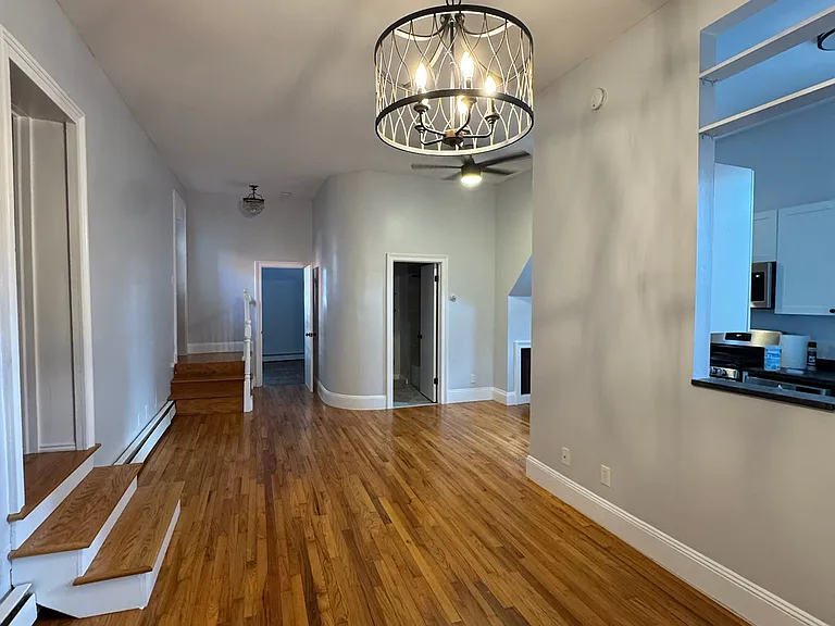 61 Clinton St #1 — Photo 8