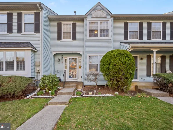 57 Liberty Dr, Langhorne, PA 19047