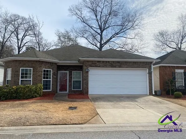 308 Spyglass Hill Dr, Perry, GA 31069