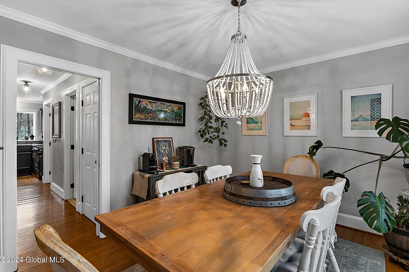 5th image of 2 Knollwood Drive