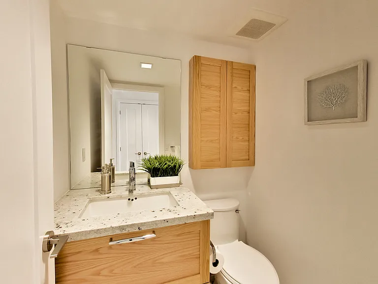42 Glen Elm Ave #206 — Photo 85