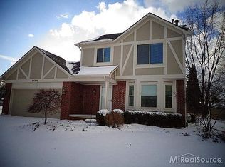 24320 Mikado Ct, Macomb, MI 48042