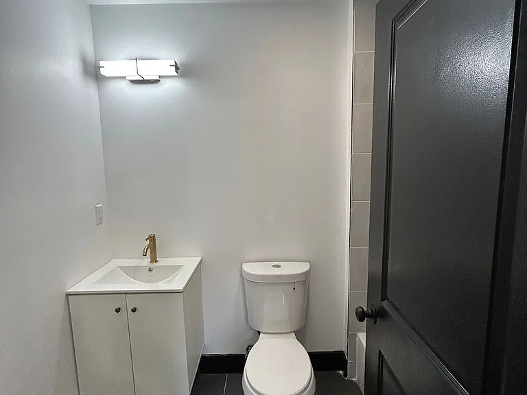 11 Thomas St #1E — Photo 7