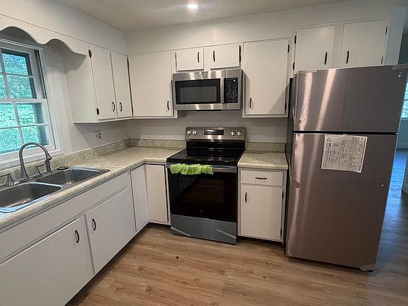 2nd image of 30 Garrison St APT 6