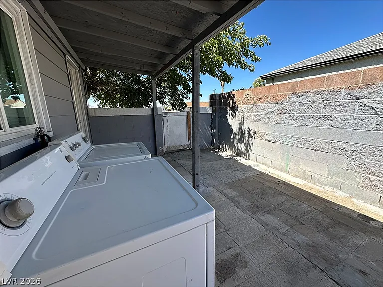 101 Beech St — Photo 16