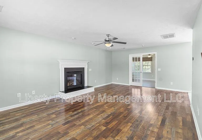 65 Grover Pl — Photo 3