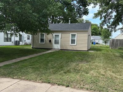146 W 7th Ave, Holdrege, NE, 68949