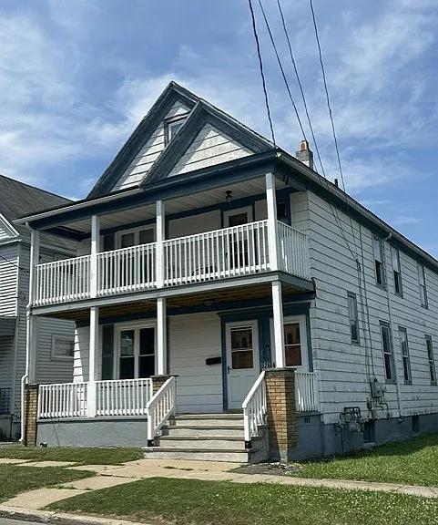 526 Niagara St #1 — Photo 2