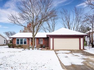 309 Sutherland Ln, Bloomingdale, IL