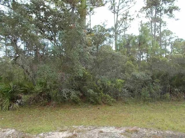 24 Piper Ln, Panacea, FL 32346