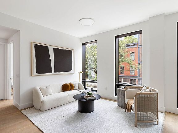 4th image of 661 Driggs Ave #4B