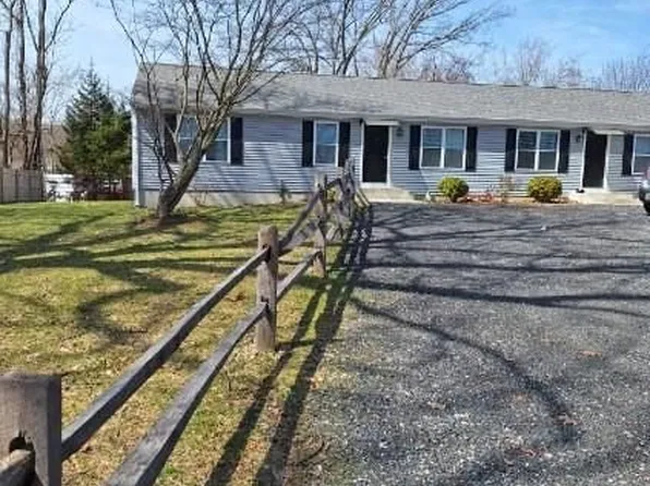 8 Deluca St Unit A, Johnston, RI 02919