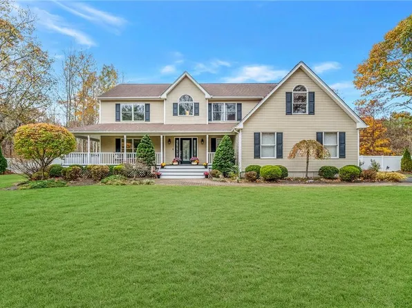 238 Radio Avenue, Miller Place, NY 11764