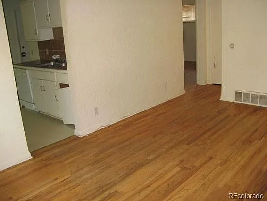 2223 W Parkhill Ave — Photo 5