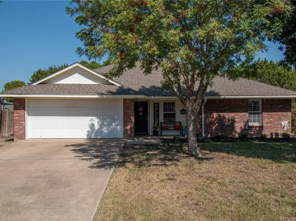 266 Parkhaven Dr, Woodway, TX 76712