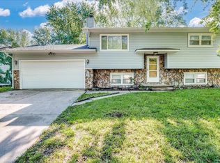 1522 N Rockwood Blvd, Mulvane, KS 67110