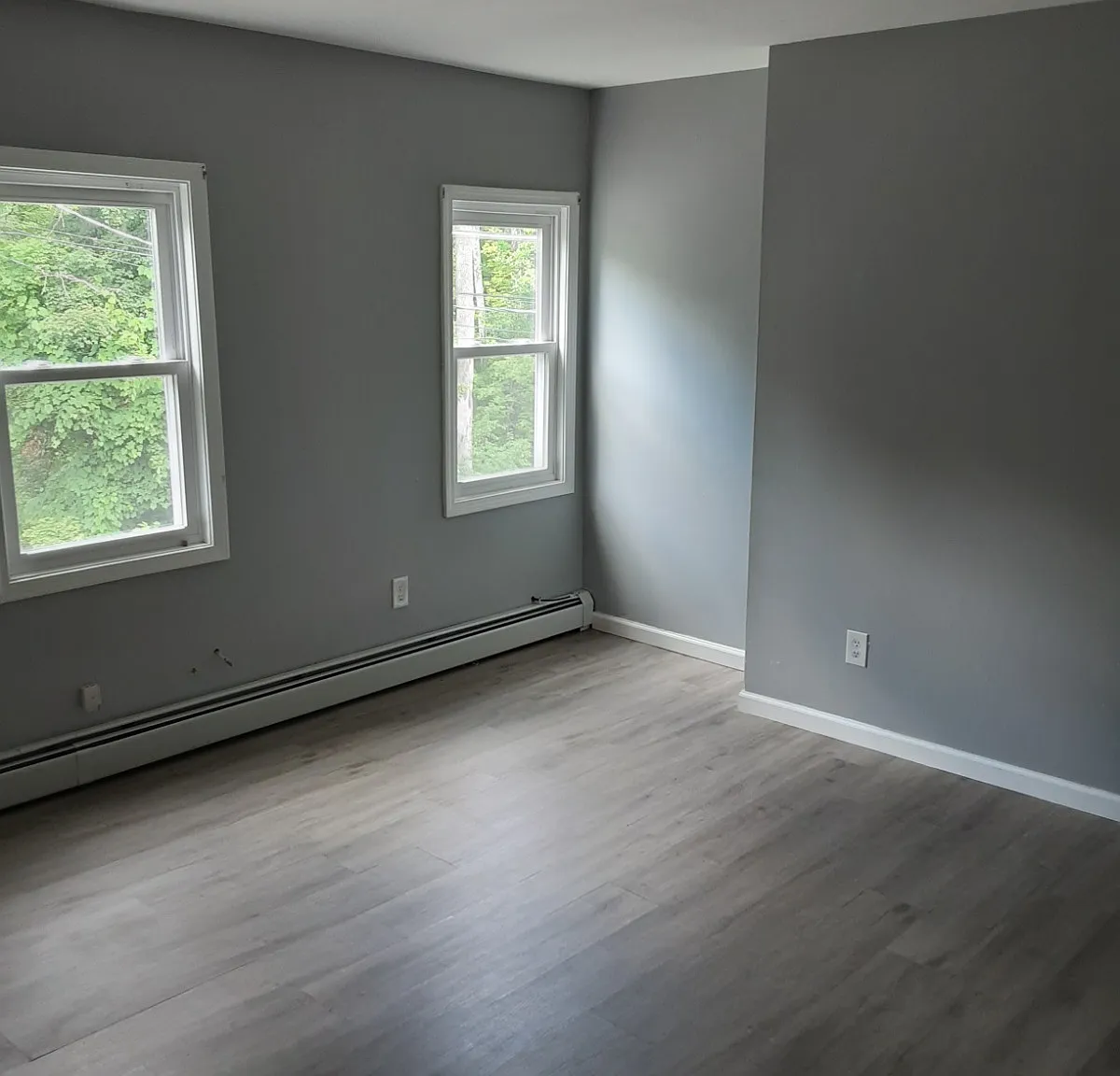 4 bed, 1000 sqft, $2,200 — Photo 4
