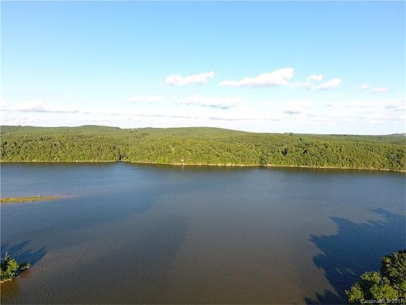 3rd image of 56 Lakeside Trl
