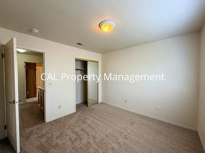 51520 Pine Creek Pl — Photo 3