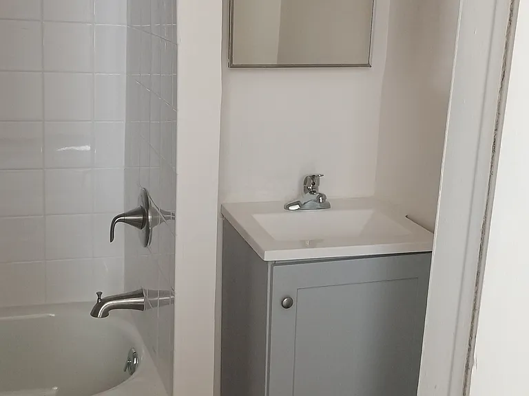 133 44th St #3 — Photo 3