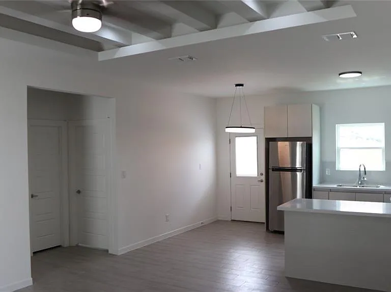 116 W Campeche Ave #4 — Photo 23